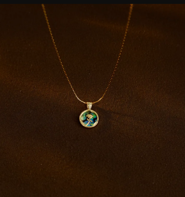 Collar rosa