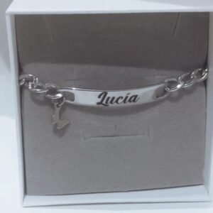Pulsera personalizada con dije mariposa