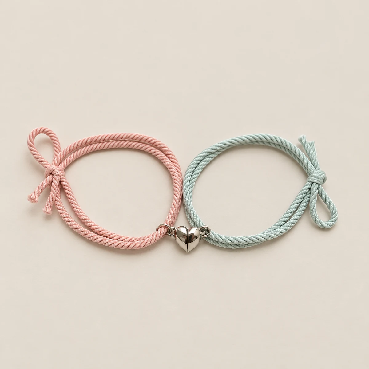 Pulseras imantadas con corazón para compartir