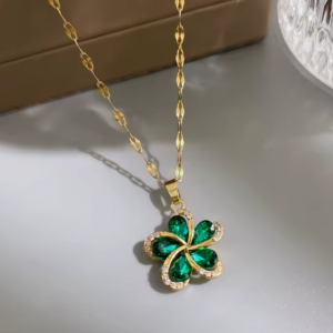 Collar flor verde