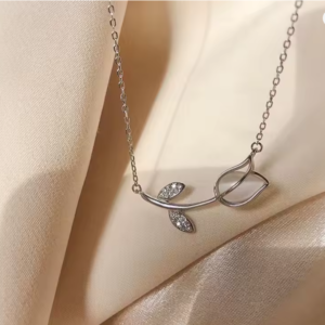 Collar tulipán plateado