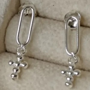 Aros colgantes de plata 925 con cruz y bolitas