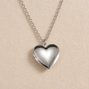 Collar relicario de corazón de acero quirúrgico