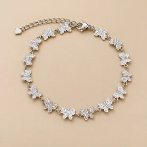 Pulsera plateada de mariposas