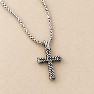 Cadena con cruz