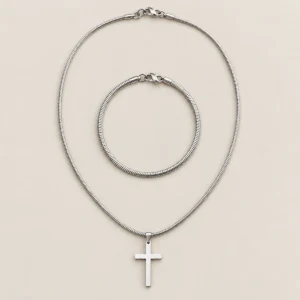 Conjunto de collar con cruz y pulsera para hombre