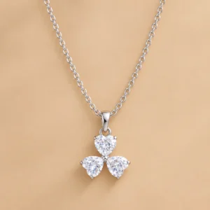 Collar 3 corazones